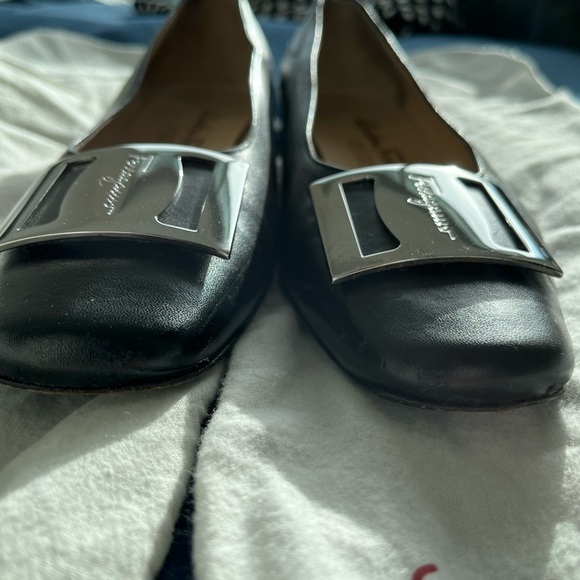 Vintage Salvatore Ferragamo Block Heel Ballet Pumps - Picture 4 of 9